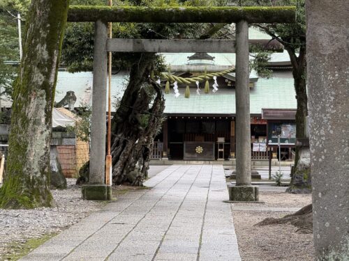 一言主神社の拝殿